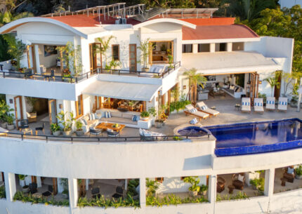 Villa Ventana | 4-7 Bedrooms | Starting at $1,200/Night