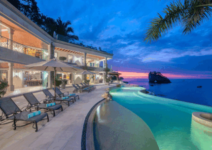 Casa Michael | 5-6 Bedrooms | Starting at $2,800.00/Night